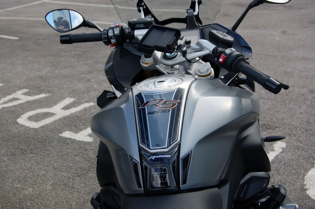 r1200